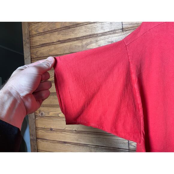 Vintage Luckenbach Texas Embroidered Red T Shirt XL Fruit Made in USA RARE - Picture 4 of 7